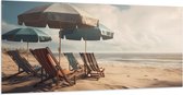 Vlag - Strandstoelen en Parasols op het Strand op Bewolkte Dag - 200x100 cm Foto op Polyester Vlag