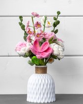 Trendy Bloemen Boeket - Roze - Incl Vaas - Kunstbloemen - Nepbloemen - Bloemenvaas - Wit - Vaasje - Gehaakte Bloemen - Handgemaakt - Wol - Duurzaam - Blijvende schoonheid