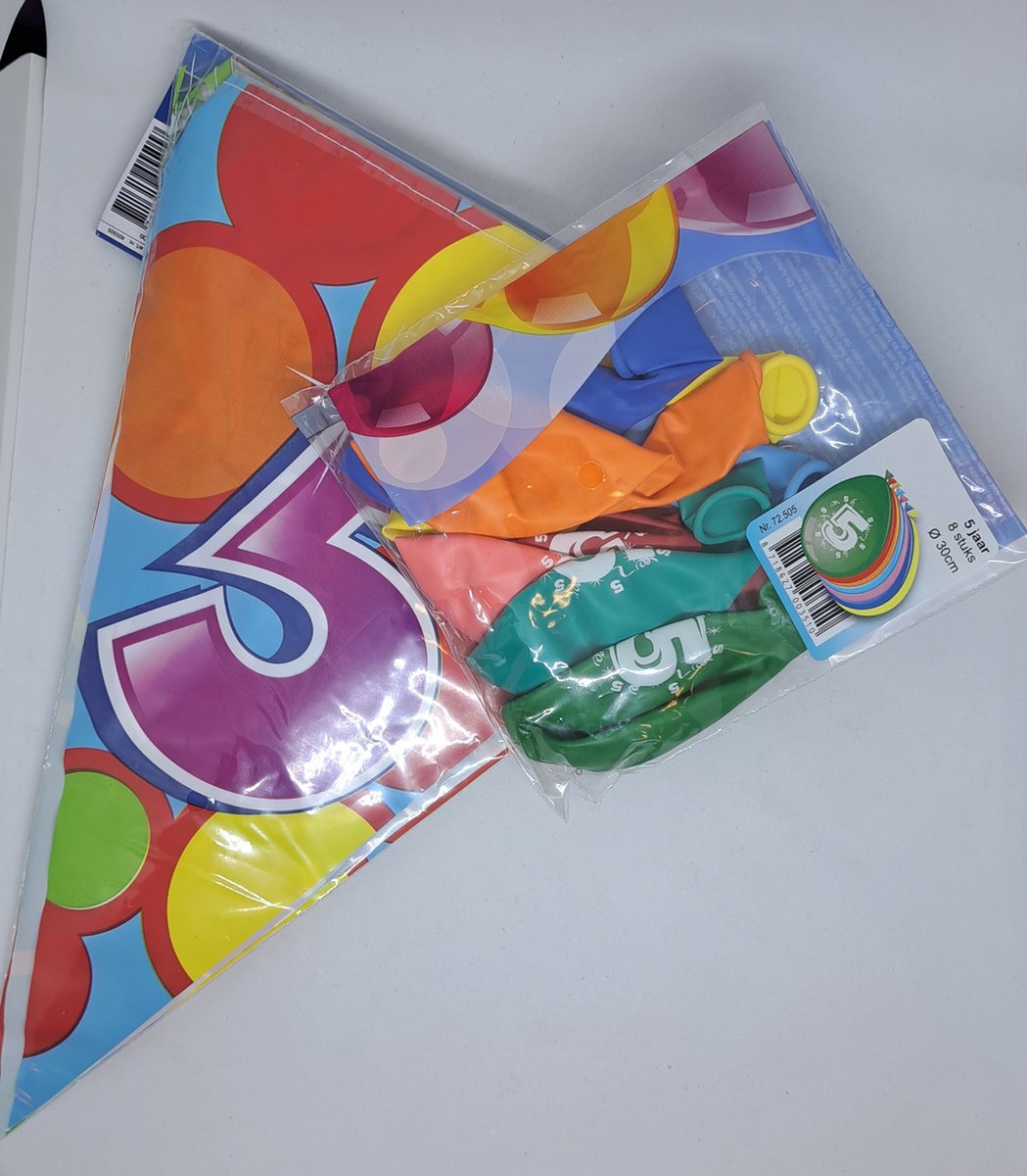 versierpakket 5 jaar vlaggenlijn en ballonnen voor vrolijke verjaardag
