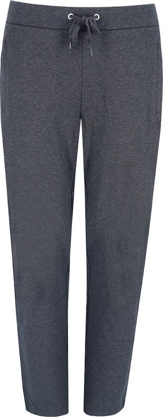 Broek met Gurkha sluiting en een manchet op de broekspijp - De Oost Bespoke Tailoring