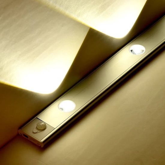 Lampe LED - USB - Détecteur de mouvement - Multicolore - Couleur Argent - 2 Points lumineux - 20 cm - Aimant.