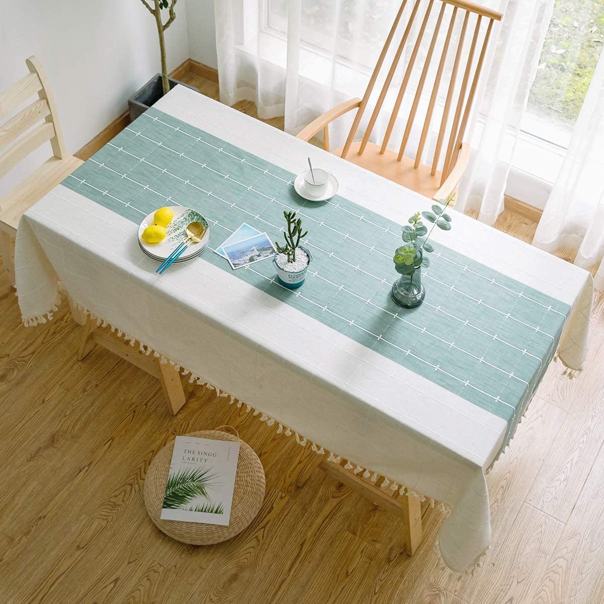 Nappe de table basse rectangulaire en coton avec pompons et lin
