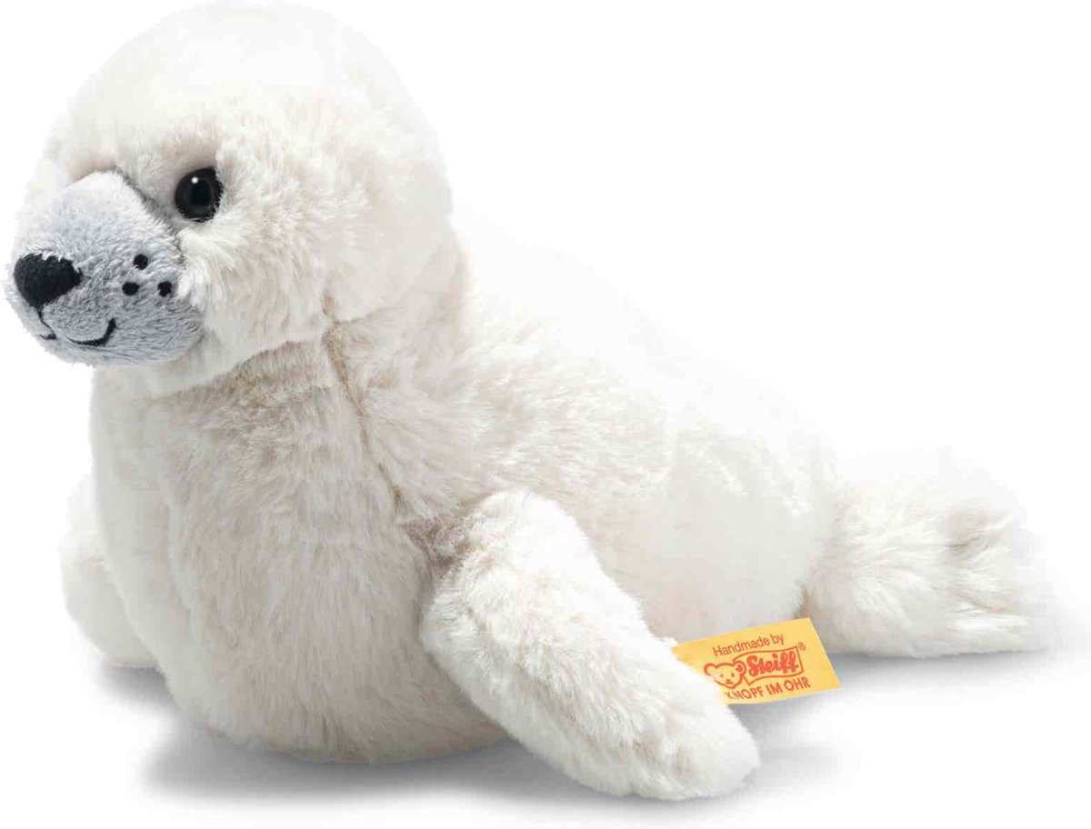 Steiff Soft Cuddly Friends Aro howler, white