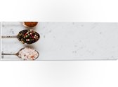 PVC Schuimplaat - Lepels met Kruiden met Marmeren Achtergrond - 60x20 cm Foto op PVC Schuimplaat (Met Ophangsysteem)