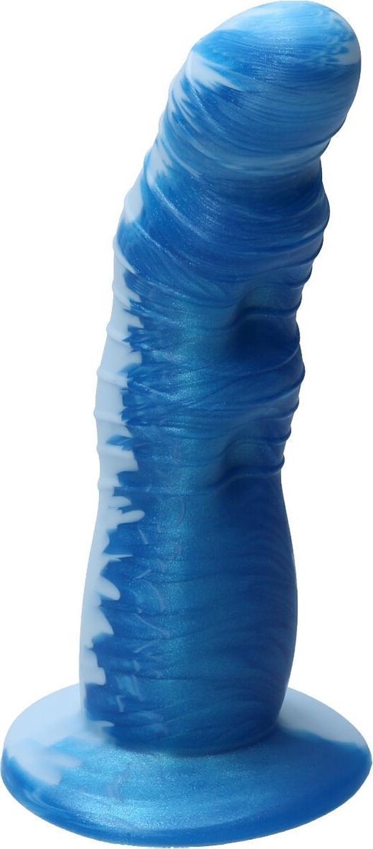 Goedkoopste Ylva & Dite - Rhea - Siliconen Dildo met zuignap - Made in Holland - Pastel Blauw / Helder Blauw Metallic