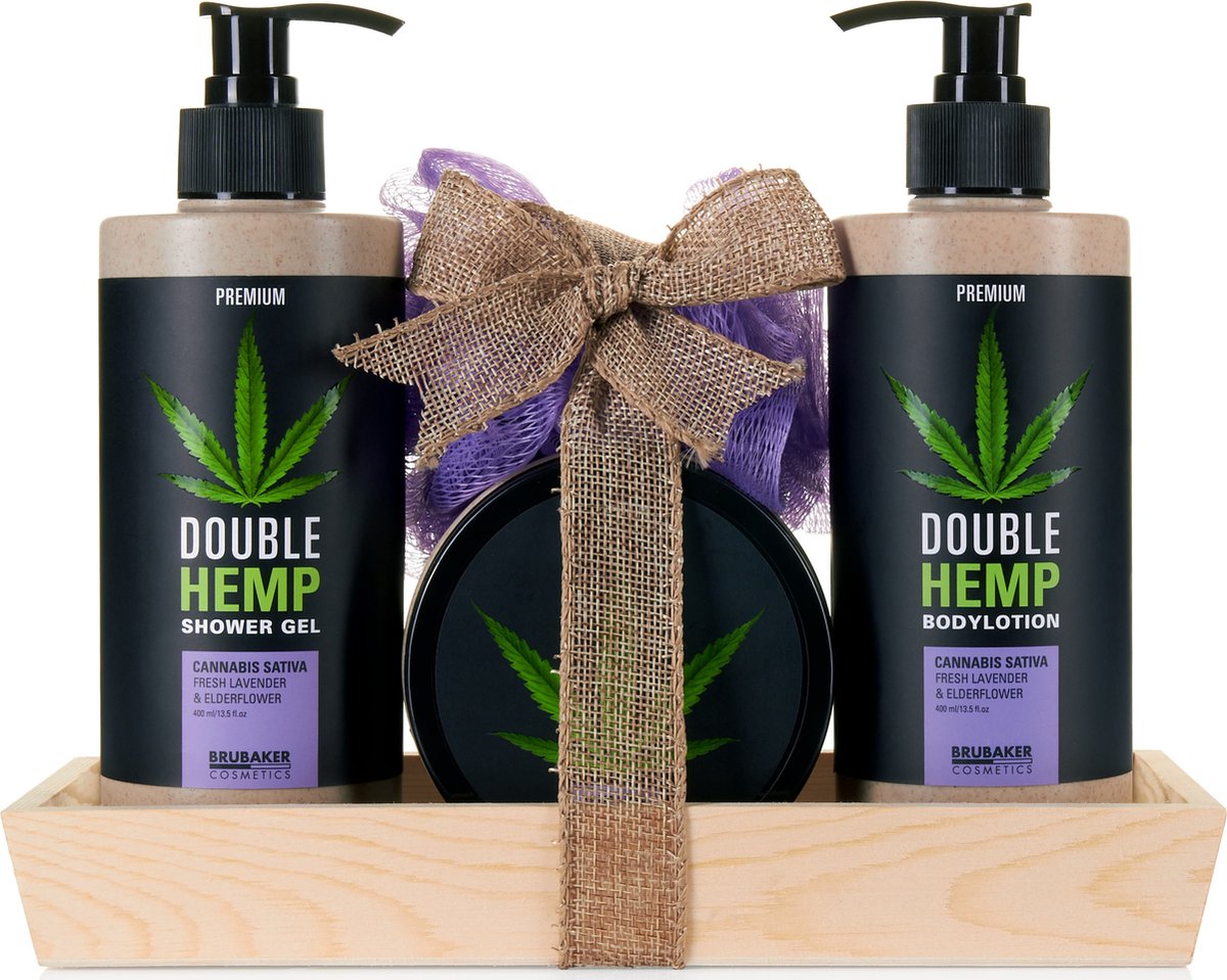 Goedkoopste BRUBAKER Cosmetica Hennepzaadolie Douche- en Verzorgingsset -Verse Lavendel & Vlierbloemen - Cadeautip Vrouw - Cadeau Idee - met Houten dienblad