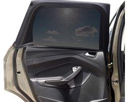Auto Voorruit Zonnescherm - 2 stuks Ademend Gaas Auto Achter Zijruit schaduw zonnescherm UV-bescherming voor baby, familie en huisdier maat M. Het muggennet is geschikt voor de meeste (95%) van auto's, bedekt het volledige venster