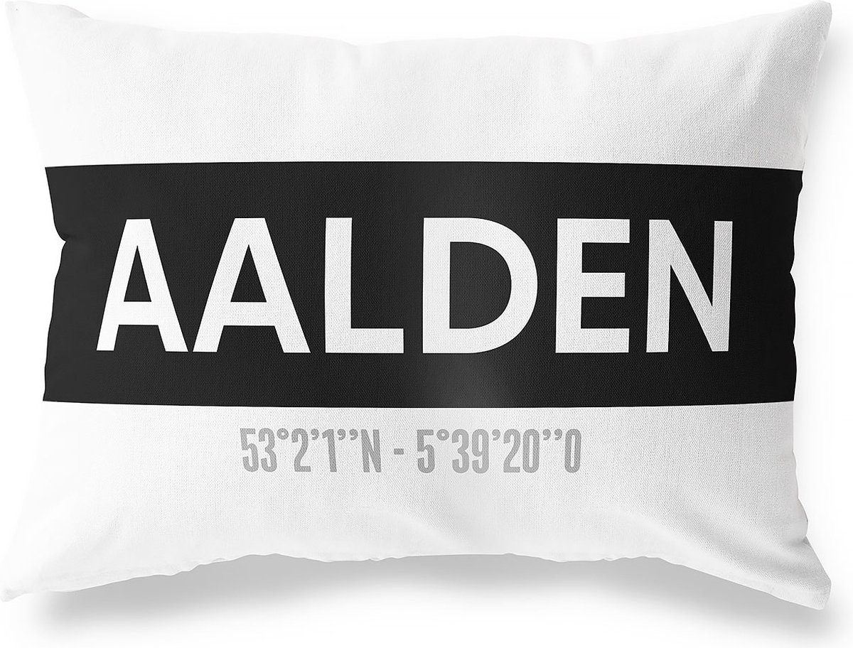 Tuinkussen AALDEN - DRENTHE met coördinaten - Buitenkussen - Bootkussen - Weerbestendig - Jouw Plaats - Studio216 - Modern - Zwart-Wit - 50x30cm