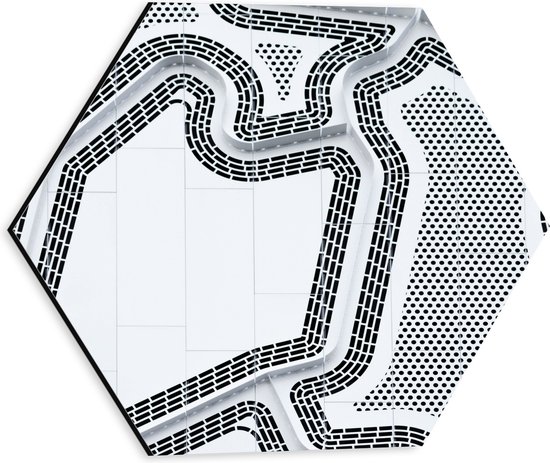 Dibond Hexagon - Patroon van Zwarte Vlakken op Witte Achtergrond - 30x26.1 cm Foto op Hexagon (Met Ophangsysteem)