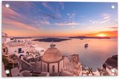 Tuinposter – Uitzicht op Griekse Kustplaats Santorini - 60x40 cm Foto op Tuinposter (wanddecoratie voor buiten en binnen)