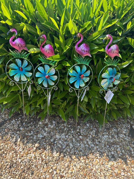 Metalen deco tuinstekers met windmolen "flamingo's"- Set van 4 stuks - diverse kleuren - hoogte 61 x dia 10.5 x 3.8 cm - Tuinaccessoires - Tuindecoratie - Tuinstekers