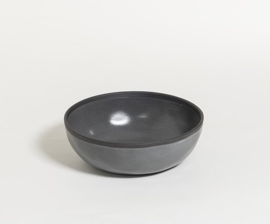 The Table atelier - grand bol - Ø 18-900 cl - fait main - gris / noir