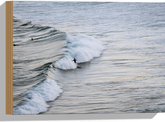 Hout - Zee - Golven - Mensen - Surfen - Surfplank - Hobby - 40x30 cm - 9 mm dik - Foto op Hout (Met Ophangsysteem)