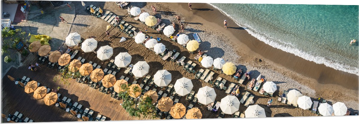 Acrylglas - Zee - Strand - Bedjes - Parasols - Water - Hout - Mensen - 150x50 cm Foto op A