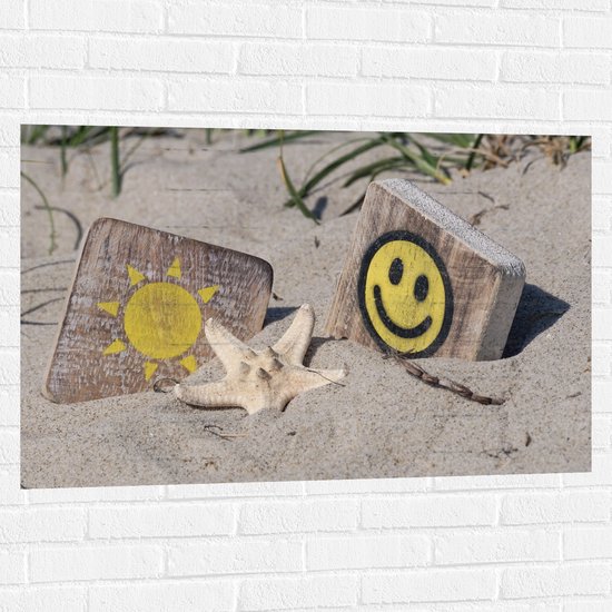 Muursticker - Strand - Zand - Vierkanten - Hout - Zon - Ster - Smiley - 105x70 cm Foto op Muursticker