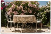 Tuinposter – Tafel - Stoelen - Tafelkleed - Bloemen - 60x40 cm Foto op Tuinposter (wanddecoratie voor buiten en binnen)