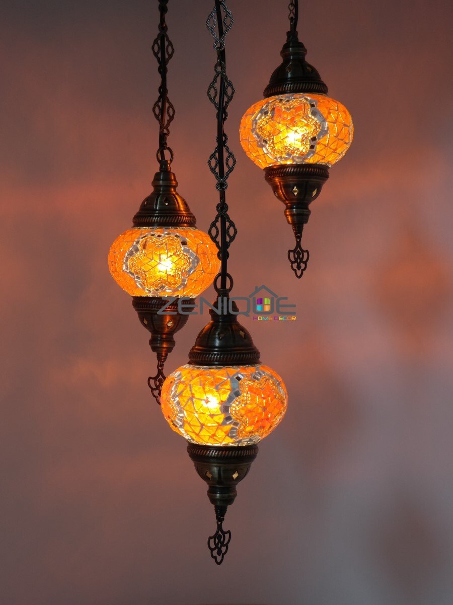 Turkse Lamp - Hanglamp - Mozaïek Lamp - Marokkaanse Lamp - Oosters Lamp - ZENIQUE - Authentiek - Handgemaakt - Kroonluchter - Oranje - 3 bollen