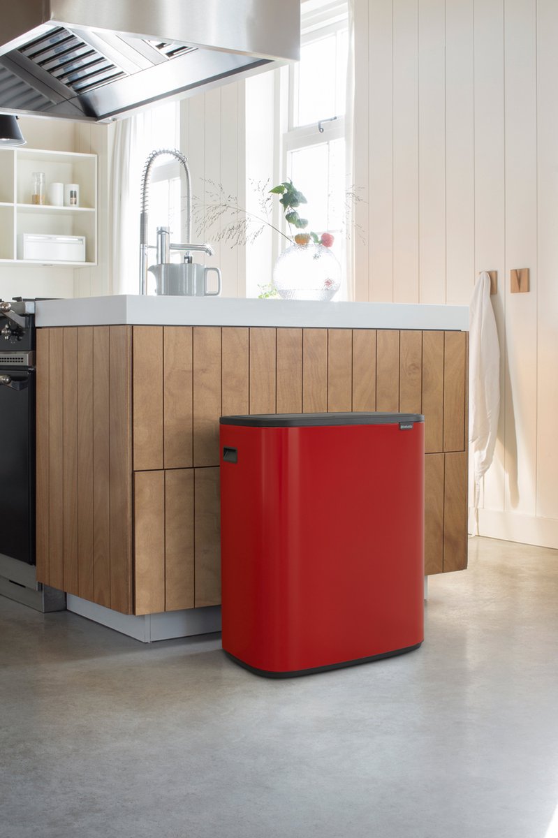 BRABANTIA Poubelle Touch Bin passion red 60 litres, poubelle