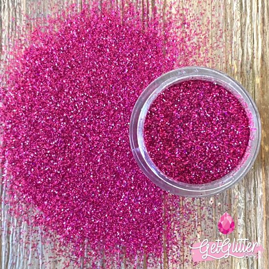 Foto: Getglitterbaby fijne poeder biologische biologisch milieuvriendelijke afbreekbare festival glitters voor lichaam en gezicht jewels vegan bio biodegradable face body glitter roze