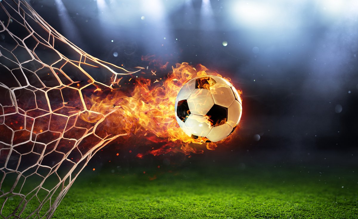 400cm X 280cm - Fotobehang - Voetbal in vlammen, Doelpunt, Kinderkamer, te koop in 11 maten, incl behanglijm