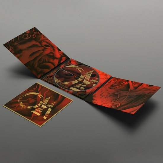 Pochette de CD rouge et noire, avec le nom du groupe 'MOONSPELL' et un logo doré.