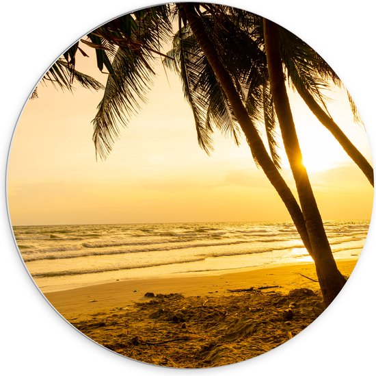 PVC Schuimplaat Muurcirkel - Kokosnoot Palmbomen op het Strand bij Fekleurige Zonsopgang - 70x70 cm Foto op Muurcirkel (met ophangsysteem)