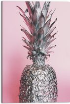 Dibond - Zilveren Ananas met Roze Achtergrond - 50x75 cm Foto op Aluminium (Met Ophangsysteem)