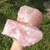 Ervaar de Magie van GROTE RUWE ROZENKWARTS Edelstenen - ±2 kg - 13 á 18 cm - Rose Quarts - Bergkristal - Rock Crystal - Roze Kwarts