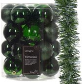 Kerstversiering - kunststof kerstballen 25x -6 cm- met kerstslinger -donkergroen