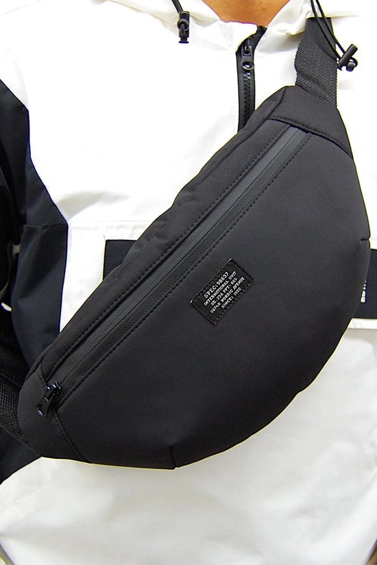 Waistbag by Worldstar Products - zwart - heuptas - festivaltas - fitnesstas - waterproof - lichtgewicht - compact - stevig -