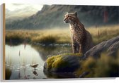 Hout - Cheetah op Rots langs Rivier door Natuurgebied - 90x60 cm - 9 mm dik - Foto op Hout (Met Ophangsysteem)