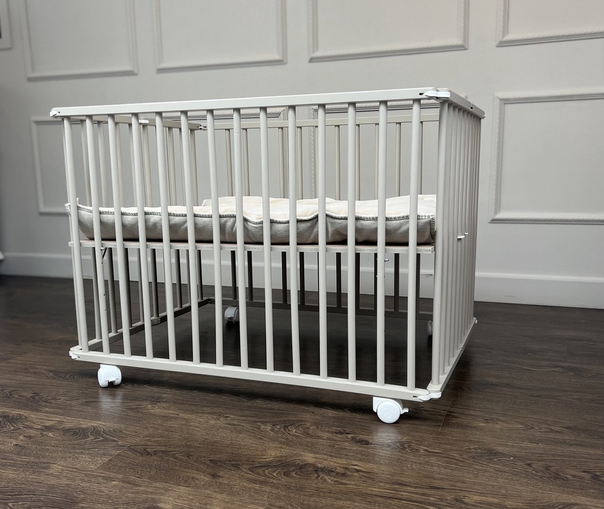 Bebies First LIAM Babybox Inklapbaar / Baby box – Kinderbox / Playpen Met Wieltjes - 99 x 75 x 74 cm - Clay – foto 4