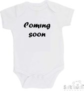 Soft Touch Romper met Tekst "Coming soon" - Wit/zwart - Zwangerschap aankondiging - Zwanger - Pregnancy announcement - Baby aankondiging - In verwachting