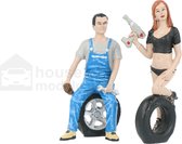 Tire Brigade Set #2 Derek & Michele - 1:18 - Motorhead Miniatures