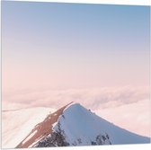 Vlag - Bergen - Sneeuw - Wolken - Bergtop - 100x100 cm Foto op Polyester Vlag