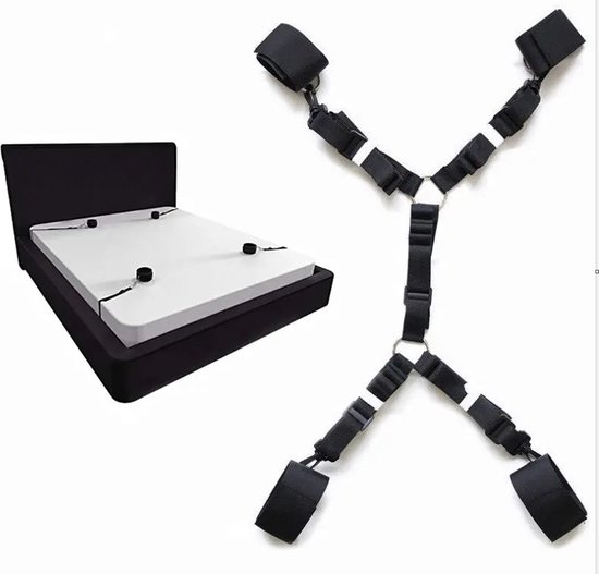 URlife® BDSM Bed Bondage Set Voor het Onder het Bed Door - Bondage - Verstelbare Riemen en Boeien - Handboeien & Enkelboeien - Past Op Elke Matras of bed - Kleur Zwart- Discreet Verpakt