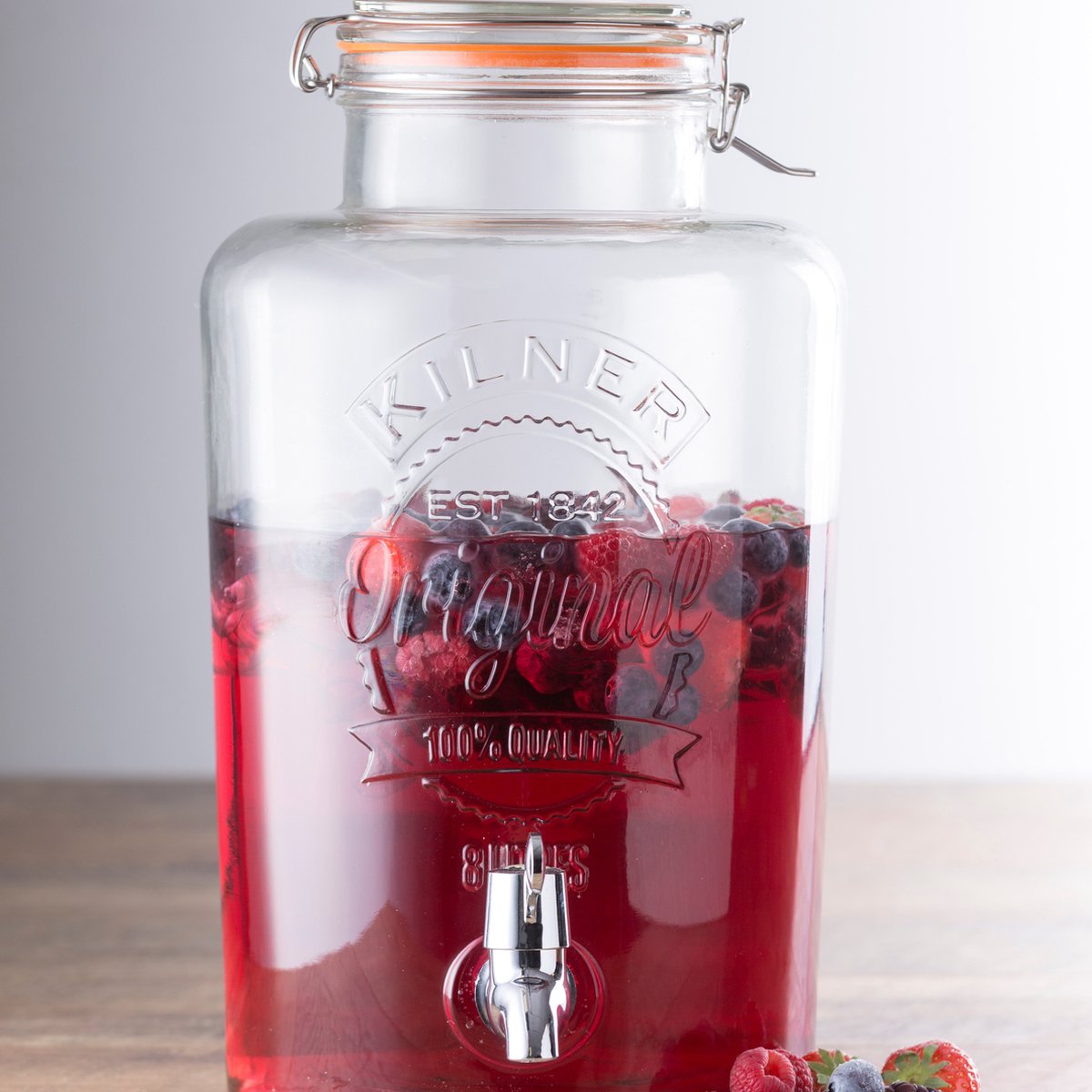 Bonbonne en verre avec robinet jus punch rhum arrangé KILNER 8 L