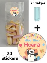 Uitdeelzakjes + sluitstickers - 20 stickers & 20 zakjes - cellofaanzakjes - Transparant - snoepzakjes - traktatie zakjes - Inpakzakje - kinderfeestje - Panda