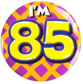 Button 85 Jaar - Button met speld (55mm) - Leeftijd badge - 85 Jaar versiering - Accessoires - Rozet I'm 85 - Verjaardag jongen / meisje / man / vrouw - Button 85 Jaar