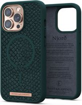 Njord byELEMENTS iPhone 13 Pro hoesje - Telefoonhoesje van Hoogwaardig Zalmleer - Gereycled / Duurzaam materiaal - 2 Meter valbescherming - Geschikt voor Magsafe / Draadloos laden - Groen
