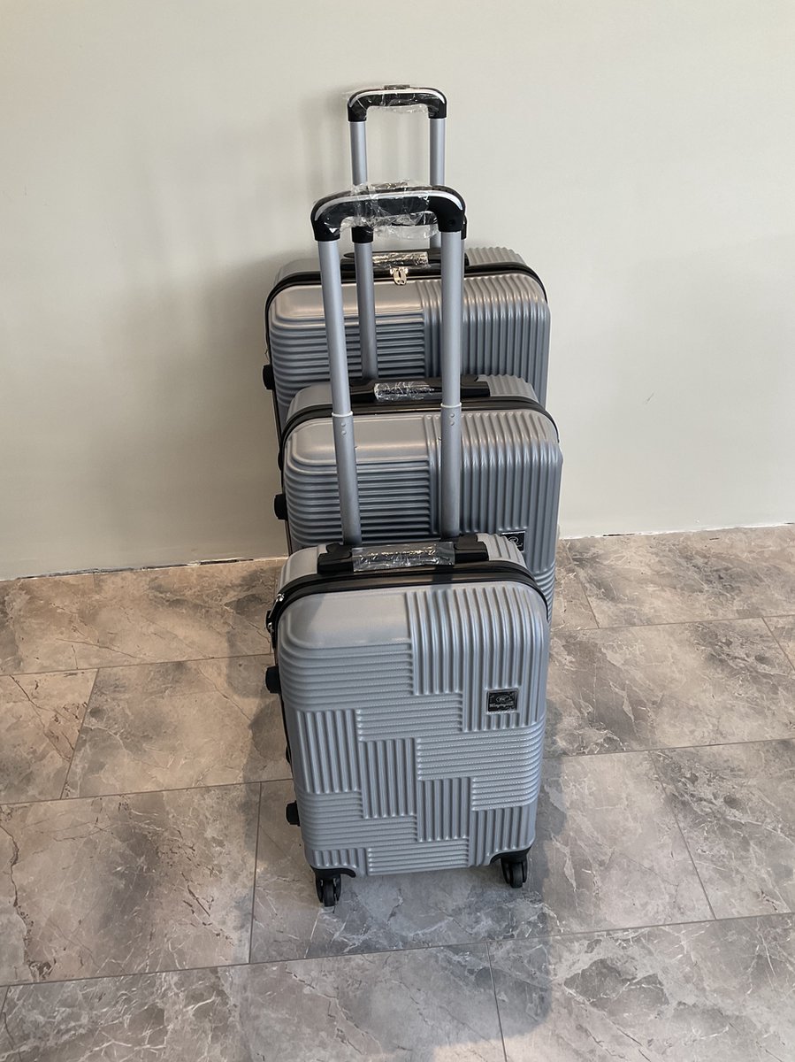 Kofferset - 3 delig met TSA slot - Kleur GRIJS - Materiaal ABS - Vakantie - Zon - handbagage en grote koffer