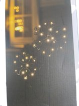 Kerstdecoratie - Kerst Ster met 33 ledlampjes 70 cm hoog - Verlichting - Voor binnen en buitengebruik - 1 meter koord lengte - Met timer functie - warm wit mini led