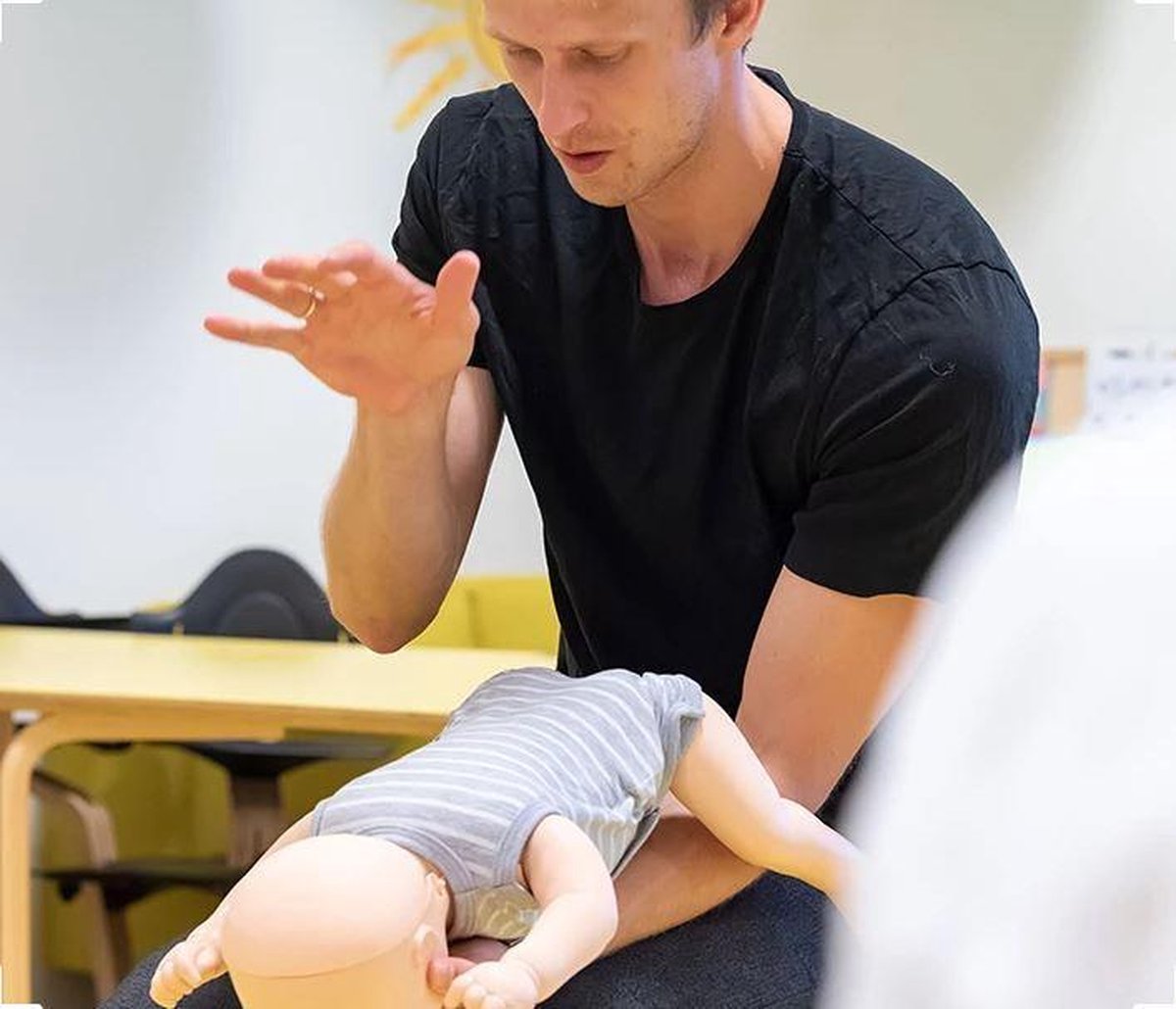 Laerdal - Little baby QCPR - reanimatie- en verslikkingsbaby in 1 - Licht — cadeau in Cadeau-ideeën - foto 6
