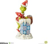 The Grinch: Grinch Climbing in the Chimney