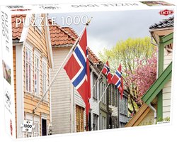 Puzzel Around the World Northern Stars: Street in Bergen (with Norwegian Flags) - 1000 stukjes