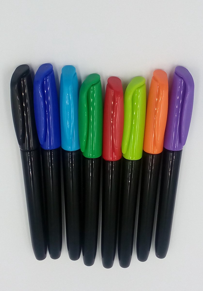 Permanent Markers 8 verschillende kleuren stiften