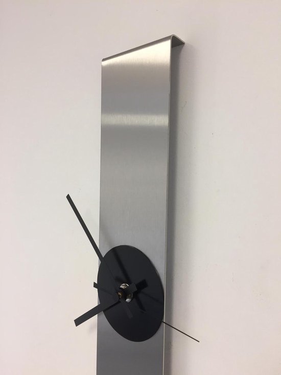 Wandklok SUMMIT BLACK MODERN DESIGN
