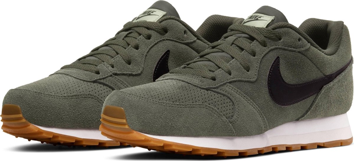 Nike MD Runner 2 Suede Heren Sneakers - Sequoia/Black-Lawn-Gum Light Brown  - Maat 45 | bol
