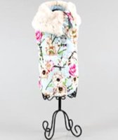 bodywarmer met bloemen in de kleur blauw