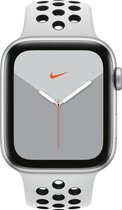 Apple Watch Series 5 Nike - Smartwatch - 40mm - Zilver
